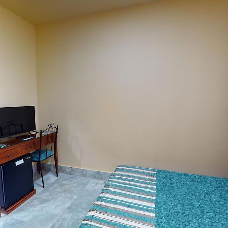 Hotel La Parrita Rota Zewnętrze zdjęcie