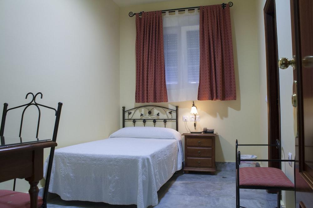 Hotel La Parrita Rota Zewnętrze zdjęcie
