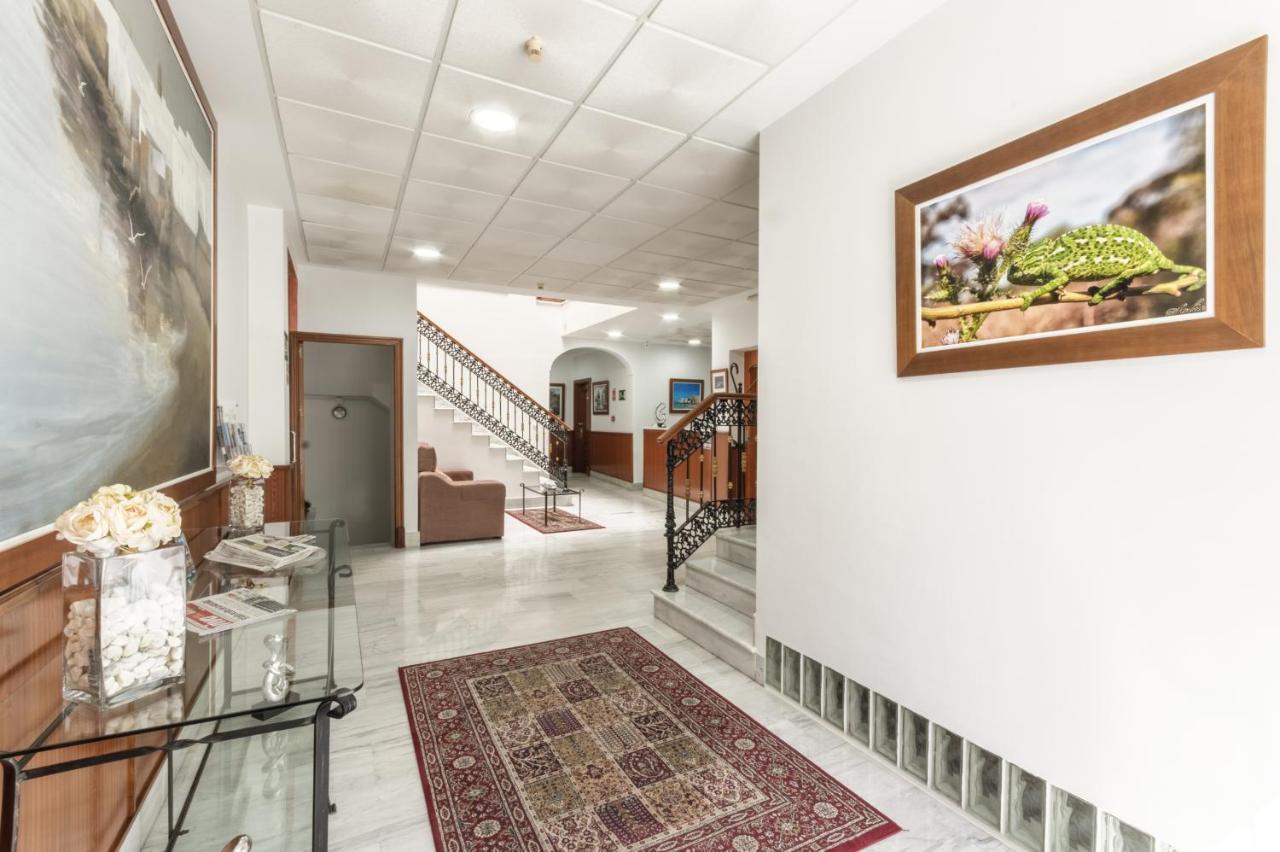 Hotel La Parrita Rota Zewnętrze zdjęcie